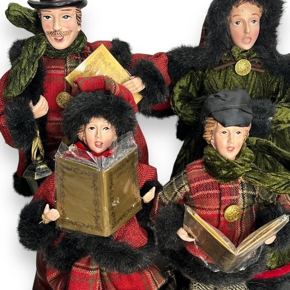 Dickens Christmas Carolers w/ Stand Valerie Parr Hill QVC 2013 Holiday Decor - Picture 10 of 15